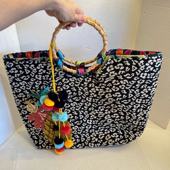 American & Beyond Leopard Cheetah Beaded Pineapple Cane Handles Tote Bag - Picture 5 of 16